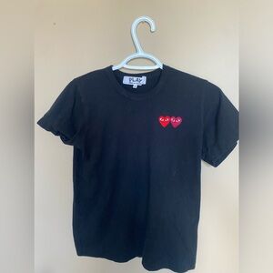 Comme des garçons play black double heart patch t shirt size small